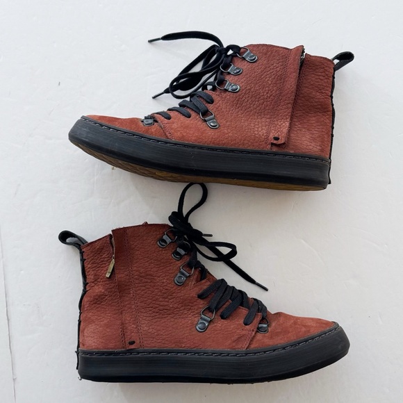 Bestias XX Suede Shoes - Picture 1 of 8